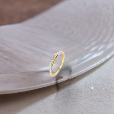 Flat Top Diamond Band