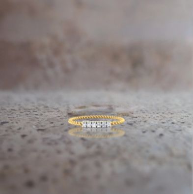 Coiled Diamond Top Ring