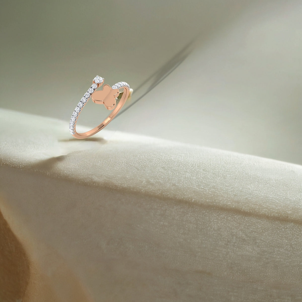 Butterfly Top Diamond Ring